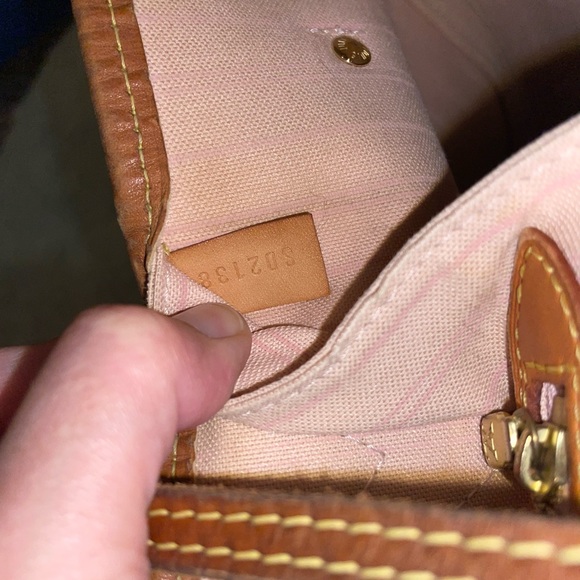 Sold - Picture 2 of 16